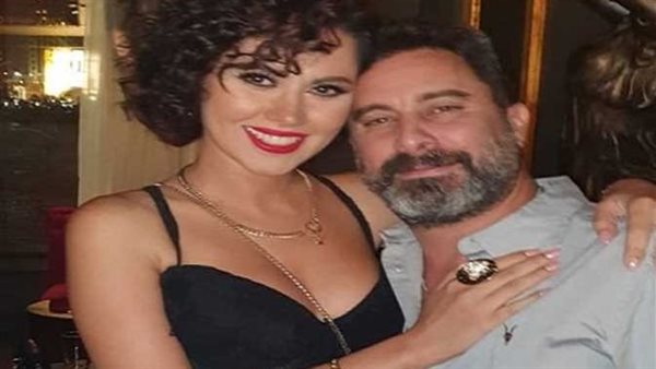 من جدل القبلات إلى العمرة.. تفاصيل طلاق ياسمين رئيس وهادي الباجوري