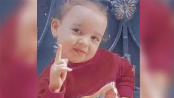 استخدمت طفلتها طعما.. حكاية سيدة بلا قلب احترفت السرقة والقتل