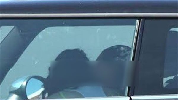 تفاصيل مثيرة عما دار بالسيارة..فصل مدير مدرسة ومعلمة في الدقهلية بتهمة الفعل الفاضح