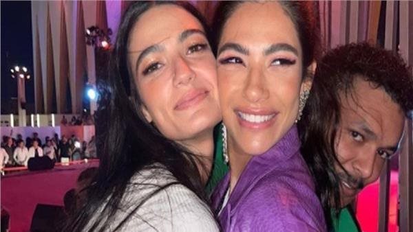  تارا عماد تكشف دون قصد..هل توجد قصة حب بين ويجز وهدى المفتي؟ | شاهد