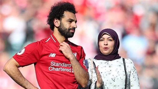 وشها حلو عليا..محمد صلاح يكشف لأول مرة قصة حبه مع زوجته | فيديو
