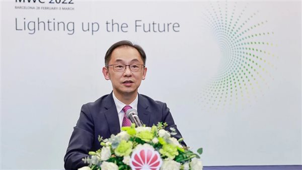 هواوي تطلق دليل تطوير الشبكات في العصر الرقمي 