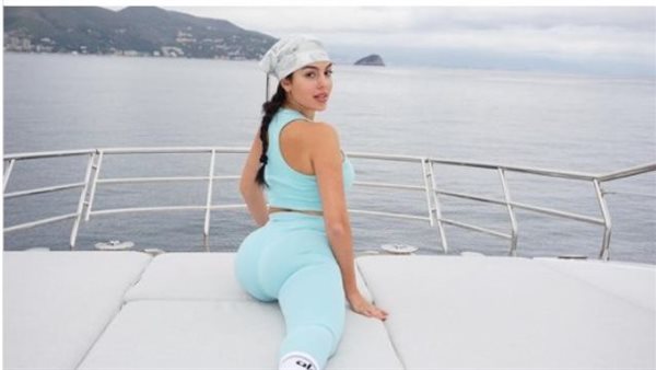 بعد 11 عملية تجميل..صور تكشف التغير المذهل في ملامح وقوام جورجينا | شاهد