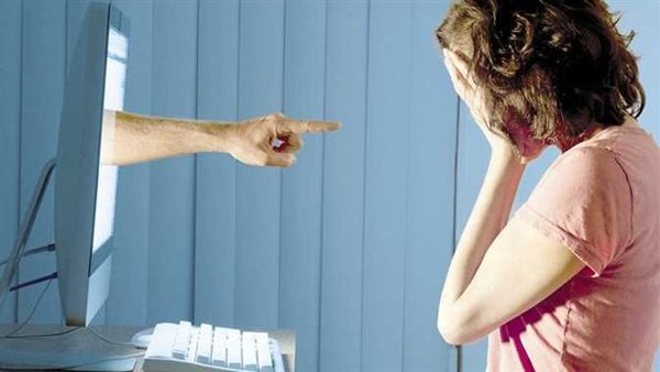 صور مخلة.. الحبس سنة لمتهم فى قضية الابتزاز الإلكترونى بمدينة نصر