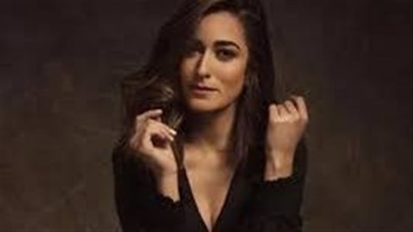 مهزلة دينية وأخلاقية.. هجوم ناري من أحمد فلوكس على أمينة خليل | فيديو