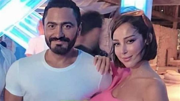 صور رومانسية.. هكذا رد تامر حسني على شائعة انفصاله عن بسمة بوسيل | شاهد