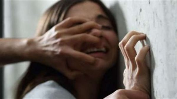 استغل تواجدها بمفردها..السجن المشدد 10سنوات للمتهم باغتصاب سيدة الشرقية