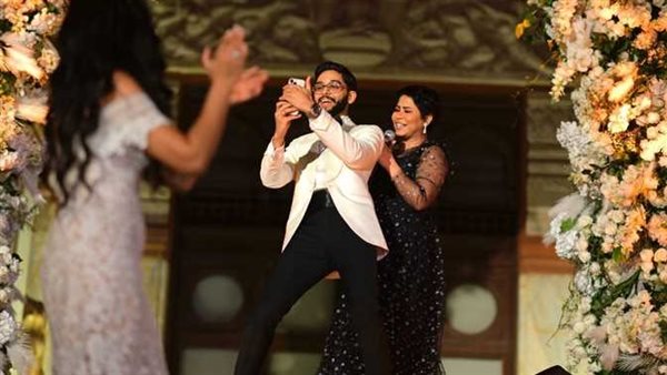 بعد ظهورها بوزن زائد..شيرين عبد الوهاب ترد عقب شائعات حملها