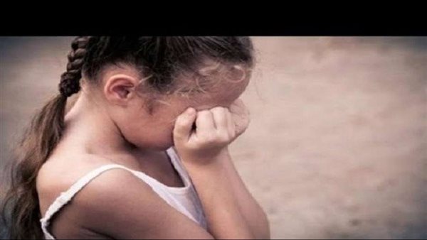 استدرجهن بحيلة شيطانية.. قرار جديد في محاكمة المتهم بهتك عرض 5 أطفال بمدرسة بالمعادي