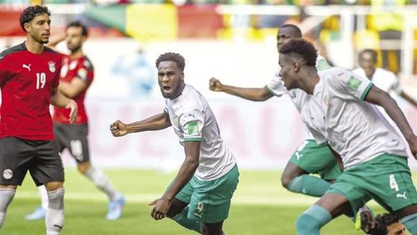 رسميًا.. «فيفا» يتحرك تجاه ملف تجاوزات السنغال أمام مصر