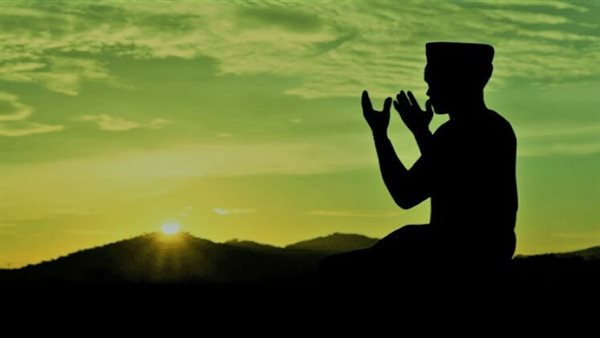 ما بين القبلة والجماع.. الإفتاء تجيب على أبرز الأسئلة الخاصة بمبطلات الصيام قبل حلول رمضان