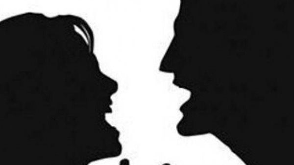 باع شقتي واتجوز بفلوسها..سعاد تطلب الطلاق بعد 28 سنة زواج