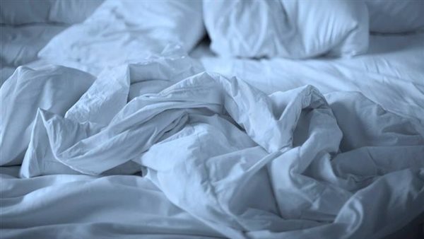 الإفتاء تحسم الجدل.. 6 أحكام شرعية عن العلاقة الزوجية في رمضان | فيديو