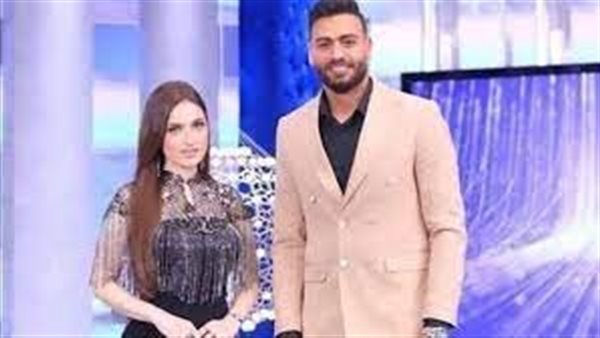 مورد وخدودك حمرا.. هل ترتبط ياسمين عز بـ أبو جبل على طريقة وفاء الكيلاني ؟