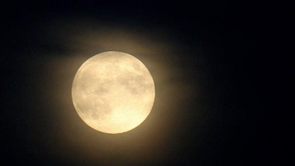 هل صام المصريون يومًا إضافيًا؟.. معهد الفلك يحسم الجدل بشأن ظهور بدر رمضان