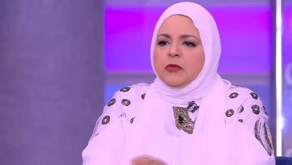 ربنا بعتهولي.. حنان ماضي تكشف سر ارتدائها الحجاب وتفجر مفاجآت عن حياتها | فيديو