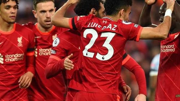 رصدته الكاميرات..تصرف مشين من ساديو ماني مع مدافع إيفرتون | شاهد