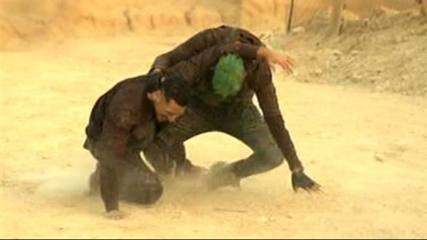 أنت قدوتي وحلم حياتي..رد فعل حسن أبو الروس بعد اكتشاف مقلب رامز موفي ستار | فيديو