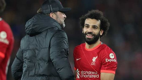 بعد تجديد عقده مع ليفربول.. كلوب يوجه رسالة نارية لـ محمد صلاح ومانى 