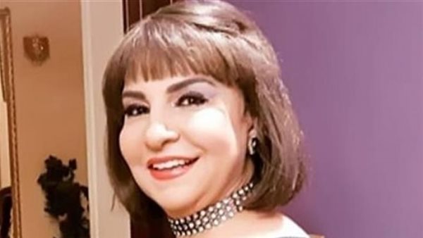 كنا بنتخرج وقولت بلاش أطلع بإيدي فاضية..فاطمة الكاشف تروي تفاصيل زواجها | فيديو