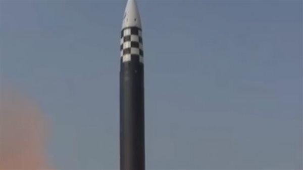 تنكر وجوده أمريكا واليابان.. حكاية «الصاروخ الغامض» لكوريا الشمالية | فيديو 