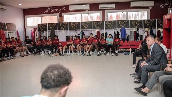 رسائل غاضبة..كواليس اجتماع محمود الخطيب مع لجنة التخطيط وفريق الكرة