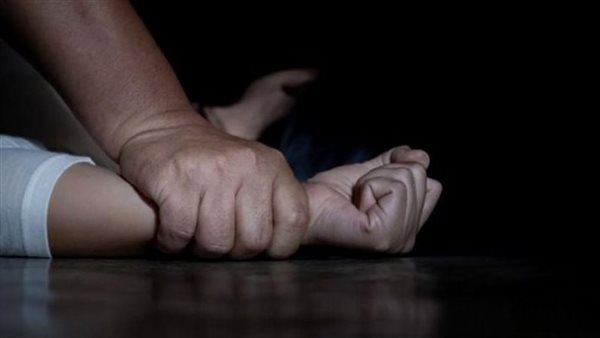 عدة مرات حتى حملت منه سفاحا.. القصة الكاملة لاغتصاب عامل ابنة شقيقه في الجيزة
