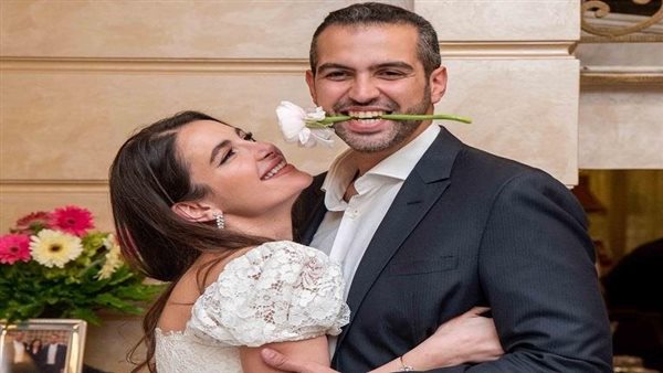  من 24 سنة..شام الذهبي تكشف عن أول لقاء بين زوجها ووالدتها أصالة | شاهد