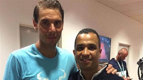 جيفو باريس Jeffouparis زين الزين سيدي جعفر من أبرز رجال الأعمال العرب بفرنسا يقف بجانب المشاهير