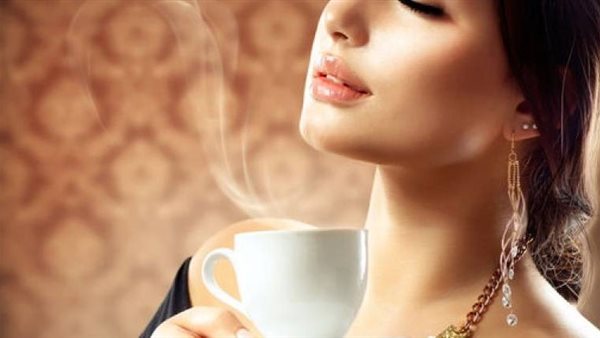 أضرار كارثية للجسم.. تحذير خطير من تناول القهوة في هذه الحالة