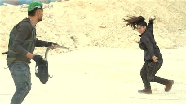 صراخ شديد..رد فعل الفنانة سينتيا خليفة بعد اكتشاف مقلب رامز موفي ستار | فيديو