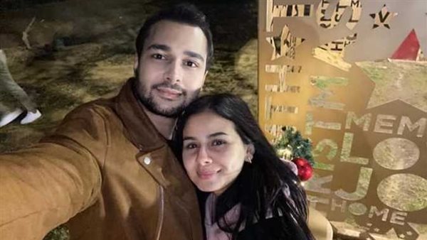 لو فضلت مع جوزك مش هتكملي..محمود المهدي يكشف لأول مرة سبب انفصاله عن منة عرفة