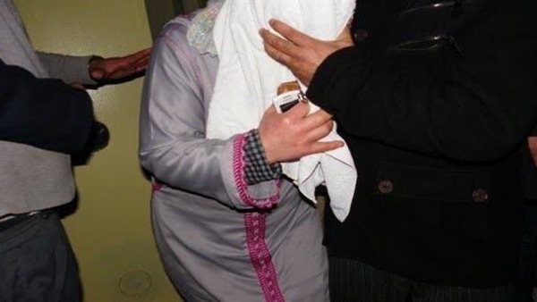 اكتشف خيانتها..الإعدام لعامل وشقيقه والسجن ١٥ سنة للزوجة في قتل الزوج