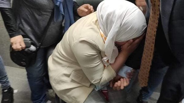 التفاصيل الكاملة.. انهيار ابنة علاء حسانين ومتهمي الآثار الكبرى عقب سجنهم | شاهد