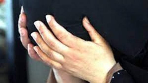  جبروت امرأة.. ربة منزل تعذب طفلتها حتى الموت وتلقي جثتها في القمامة بحلوان