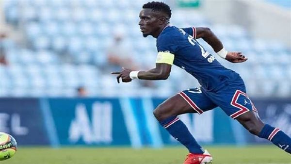 ما القصة؟.. حملات دعم عالمية لـ إدريسا جايا بعد أزمة «المثلية» في الدوري الفرنسي 