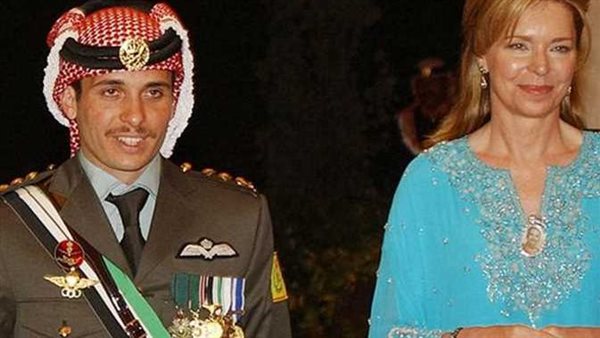 أغرب من الخيال..أول تعليق من الملكة نور على قرار تقييد حركة ابنها الأمير حمزة ولي العهد السابق