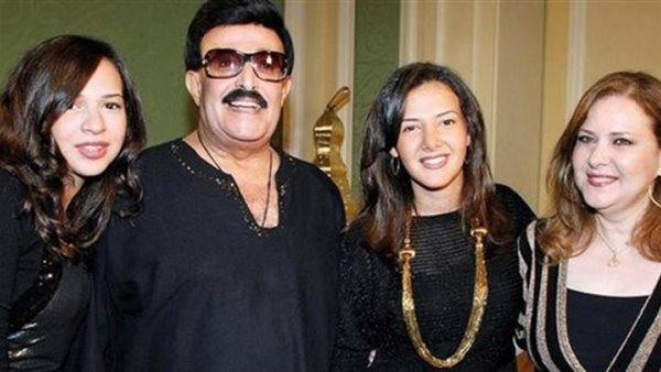 كل يوم صعب علينا يا أعظم أب.. رسائل مؤثرة من ابنتي سمير غانم في ذكرى رحيله الأولى | شاهد 