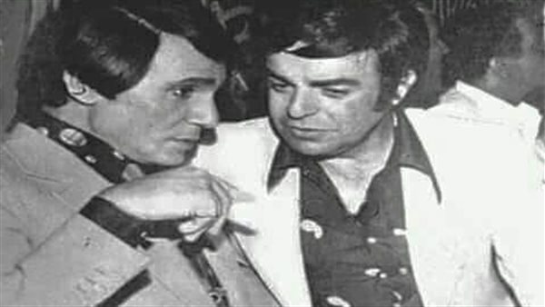 خدعه عامًا كاملًا بأنه أمريكاني.. أسرار علاقة سمير صبري بالعندليب | فيديو