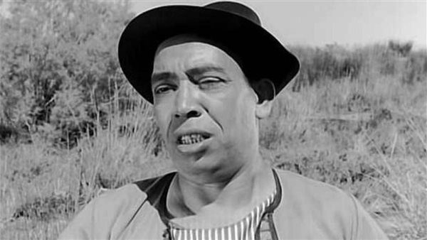 أصابه شلل بعدما وصل رصيده في البنك لـ2 جنيه.. تفاصيل مأساة حدثت لإسماعيل يس قبل رحيله | شاهد