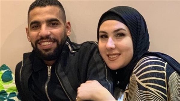 أنا عكازك في الدنيا..أول تعليق من زوجة مؤمن زكريا بعد احتفاله مع محمد صلاح | شاهد