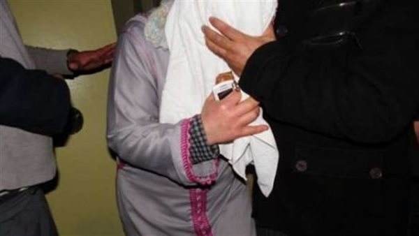 هددتها بصور خادشة للتنازل عن قضية زنا.. ماذا فعلت المتهمة مع شقيقة زوجها في الدقهلية؟