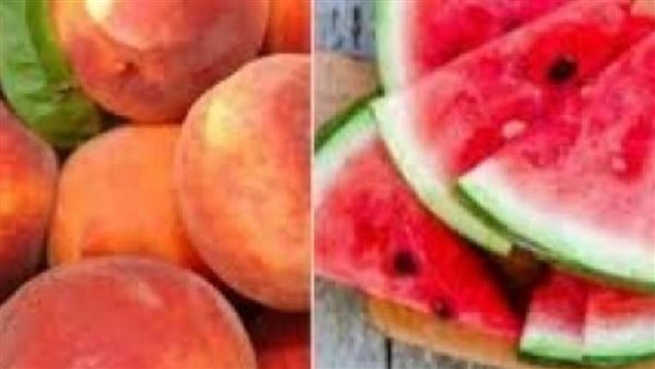 سحب عينات وفحص.. الزراعة تكشف حقيقة تلوث البطيخ والخوخ في الأسواق