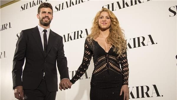 بعد إعلان انفصالهما رسميا.. القصة الكاملة لخيانة بيكيه لـ شاكيرا