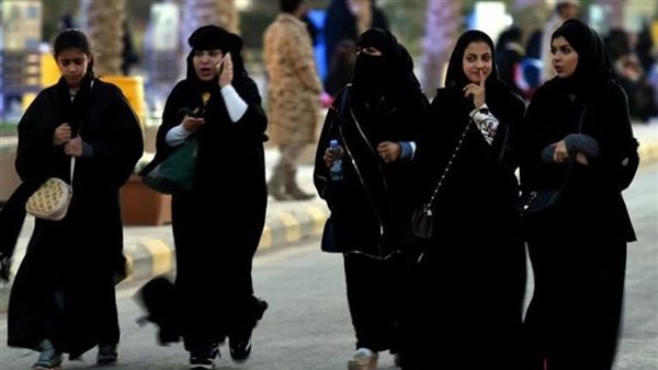 التفاصيل الكاملة..قرار سعودي مفاجئ يسمح للمرأة بكشف شعرها