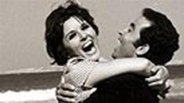 ماتت قبل ما يرموها.. حسن يوسف يفجر مفاجأة جديدة عن وفاة سعاد حسني