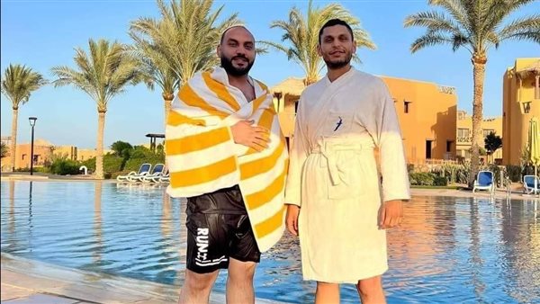 بعد ساعتين من نشر صورتهما في المصيف.. قصة الرحلة الأخيرة للطبيبين ضحيتي حادث طريق الجلالة | شاهد