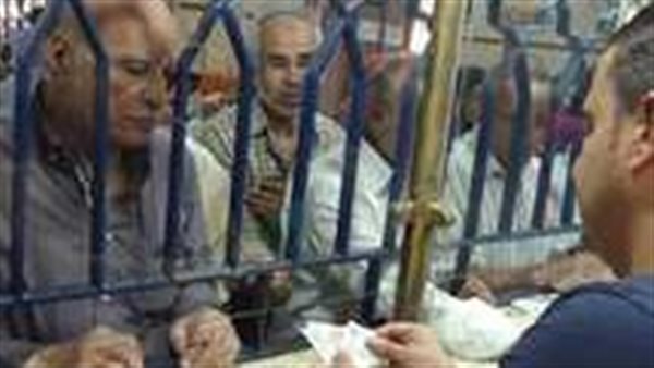 الحكومة تحسم الجدل وتكشف حقيقة استقطاع جزء من مكافأة نهاية الخدمة لأصحاب المعاشات