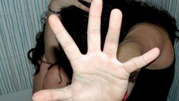  لن تتخيل العقوبة المنتظرة.. مسن يهتك عرض ابنته على شاطئ البحر