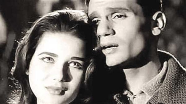 والدها رفض زواجها من العندليب دون علمها.. لماذا اُتهمت زبيدة ثروت بالجاسوسية؟ 